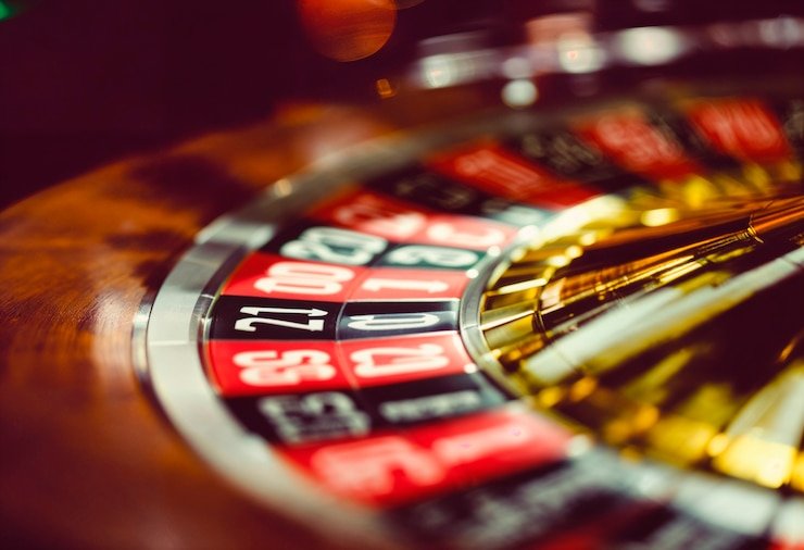 Dynamic casino and sports betting experience on mobile with 1309